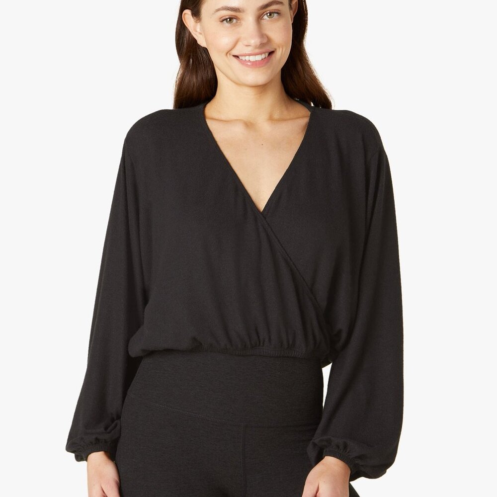 BEYOND YOGA Wrapped Up Black Pullover SIZE SMALL